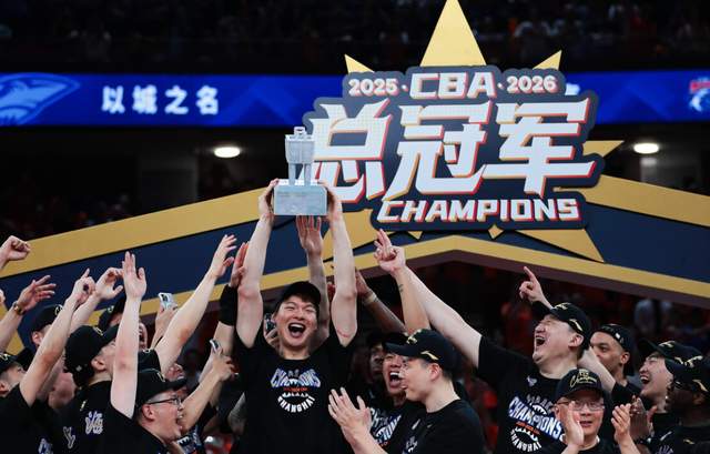 乌法115k欧元买断阿加波夫，结束租借正式加盟