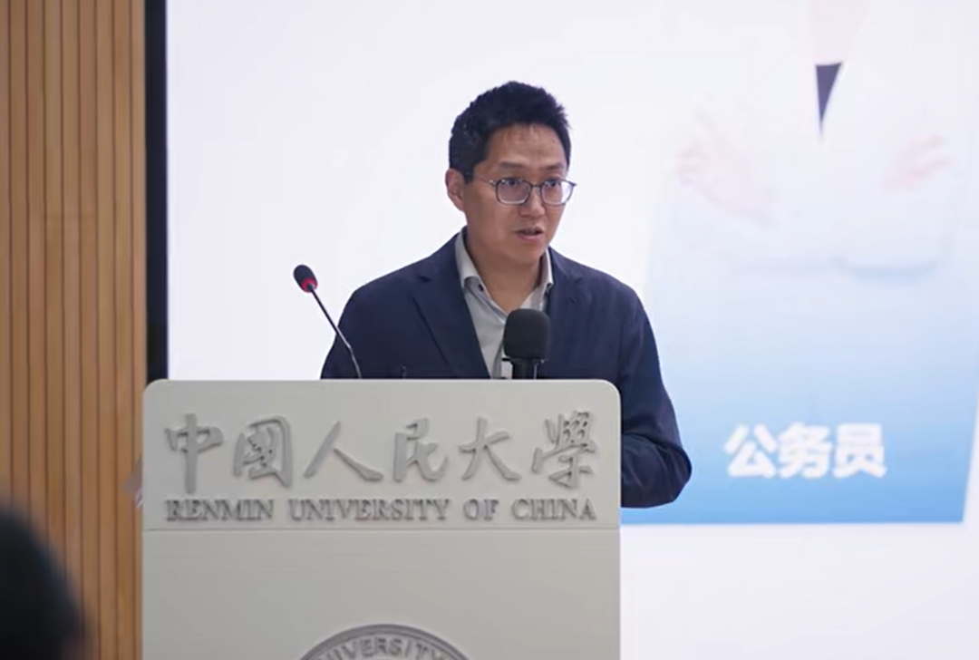 伊森4年8000万留火箭？名记分析前景：竞价队偏少，或留队打替补