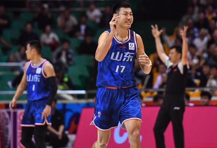 加盟尼克斯!直接宣布退役!生涯第二次错过总冠军