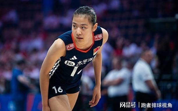 至于吗?马刺老板儿子社媒评论,提醒福克斯妻子即将卷铺盖走人