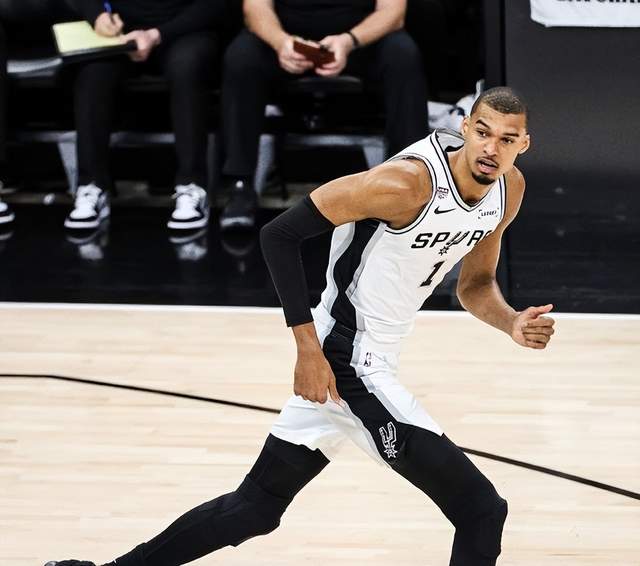 熊猫体育福斯特将吹罚NBA总决赛G5