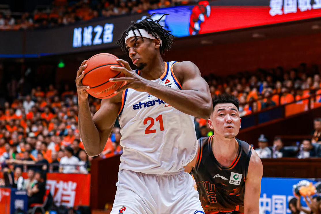 熊猫体育ESPN发布下赛季战力榜：雷霆马刺前二 尼克斯第三