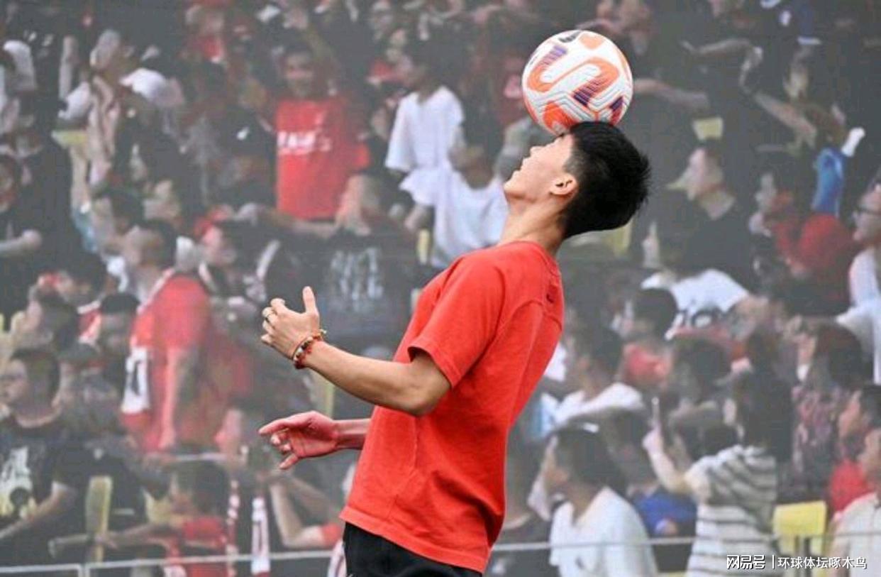 熊猫体育美媒推尼克斯夺冠专题报道
