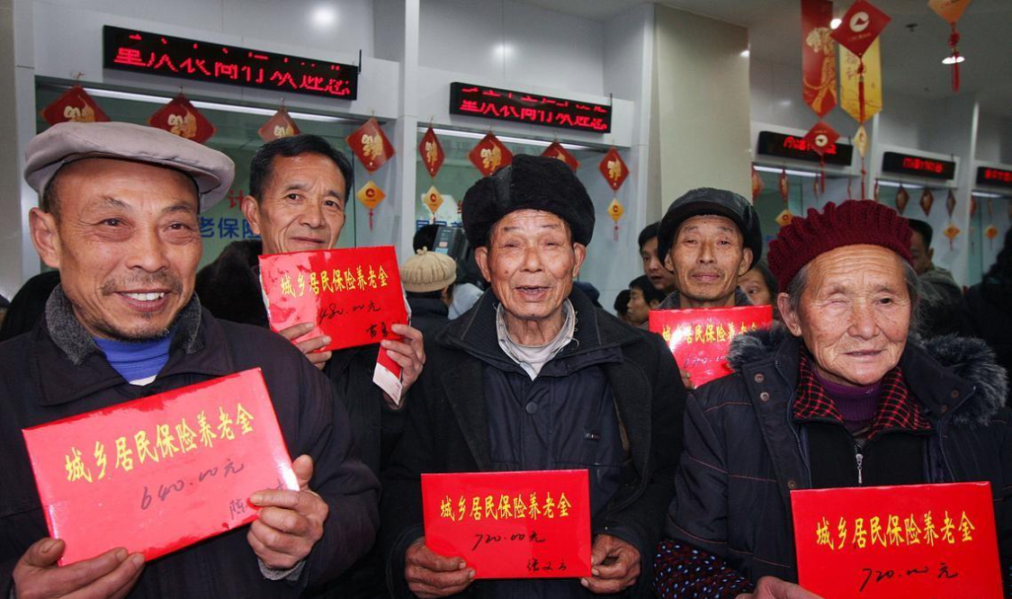 詹姆斯下家新进展:骑士希望促成回归 已策划签换或交易特例方案