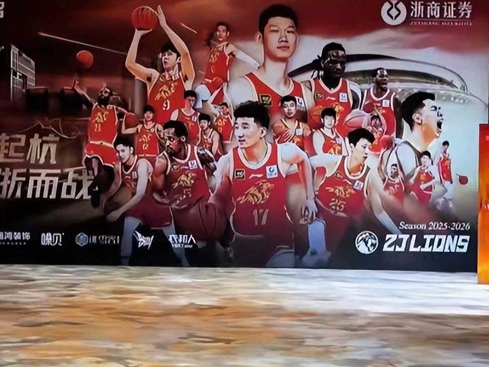 魔术面临建队方向重大抉择