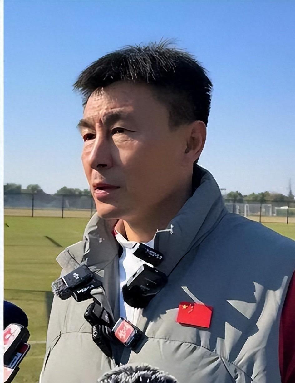 熊猫体育-大合同悬了，首发也没了？火箭13+6前锋迎激烈竞争，难逃替补命运