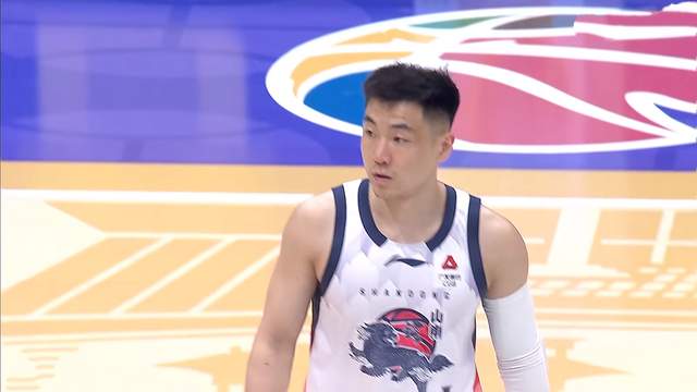 NBA官方晒总冠军定妆照：尼克斯17人出镜 索汉和杰米森没拍上？
