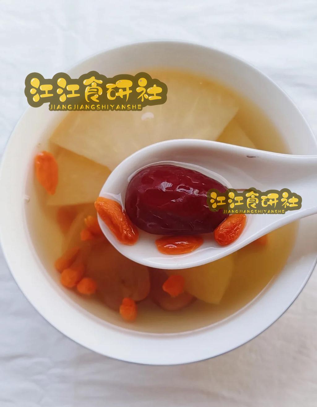 唱作人名人堂演讲金句频出 自曝沙哑真凶尼克斯球迷身份实锤