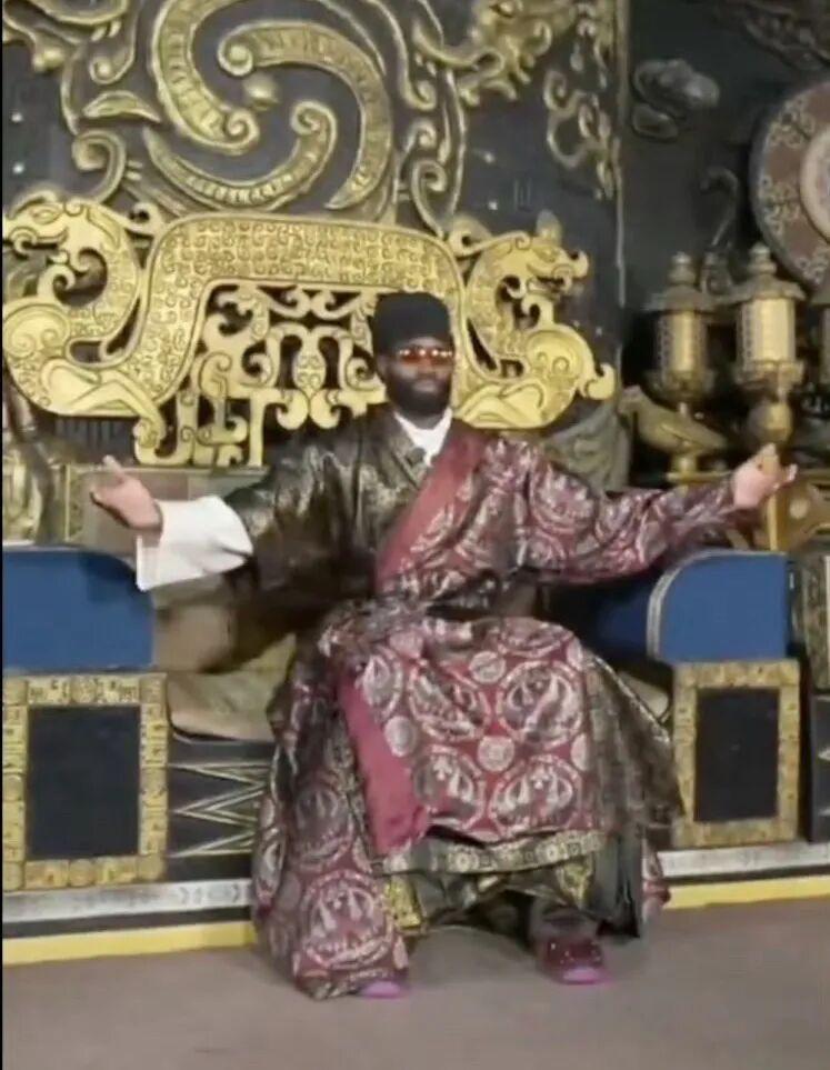 内线新星对于爵士的续约处理方法很不满意，湖人的机会来了？