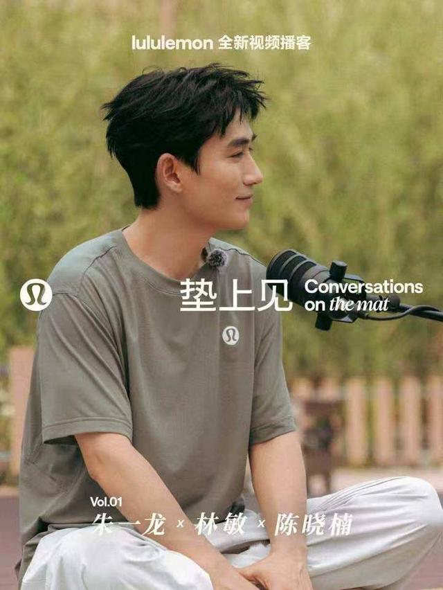熊猫体育郑钦文逆转萨卡里终结连败,心态蜕变守住草地首胜