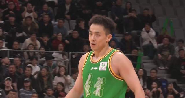 熊猫体育-法国队终于要登场了!比赛前夕法国球迷齐聚纽约时代广场